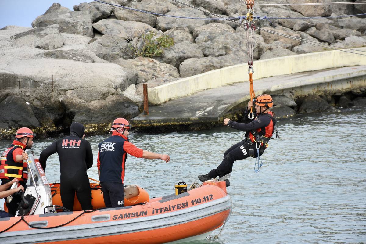Samsun'da 7,4 büyüklüğünde deprem tatbikatı