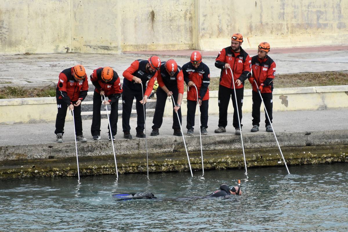 Samsun'da 7,4 büyüklüğünde deprem tatbikatı