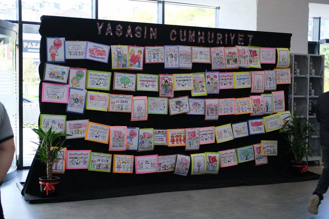 Kaan Ege Plaza’da cumhuriyet coşkusu