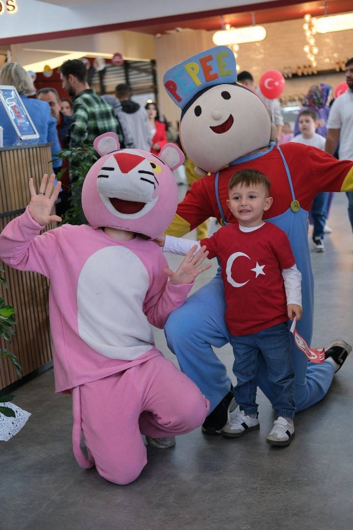 Kaan Ege Plaza’da cumhuriyet coşkusu