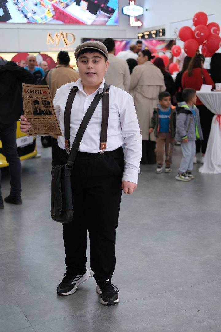 Kaan Ege Plaza’da cumhuriyet coşkusu