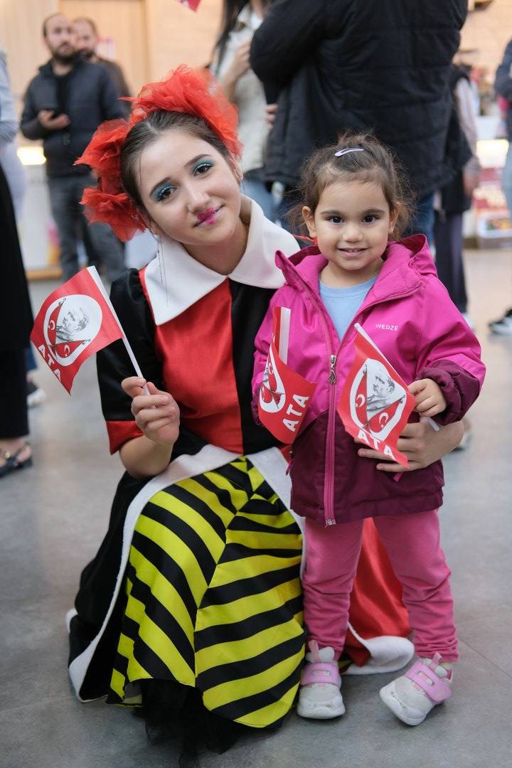 Kaan Ege Plaza’da cumhuriyet coşkusu