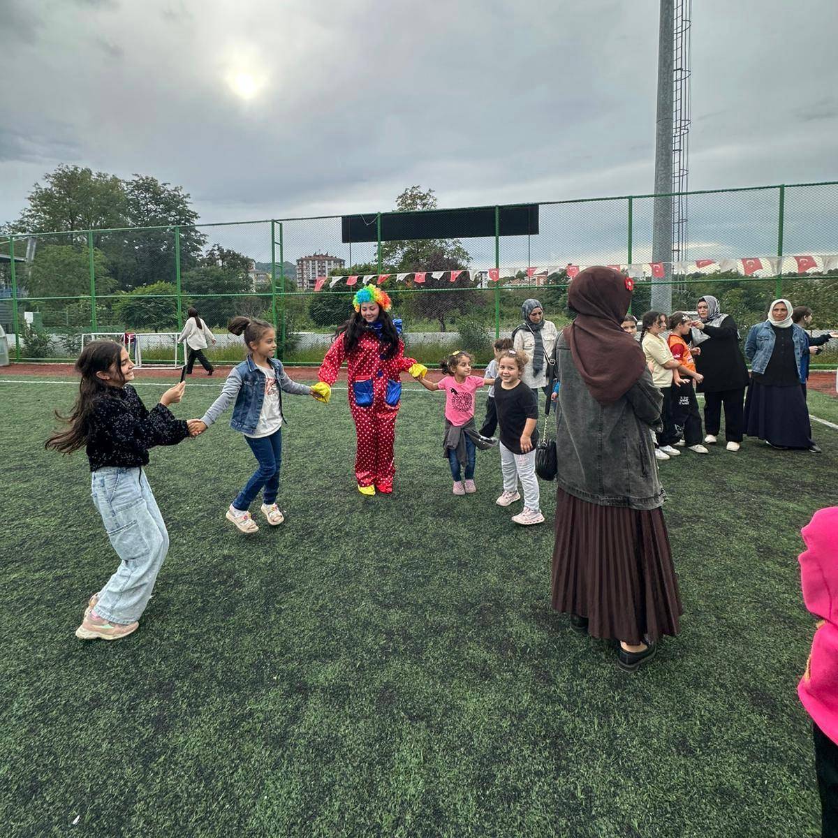 Salıpazarı'nda Dünya Kız Çocukları Günü kutlandı