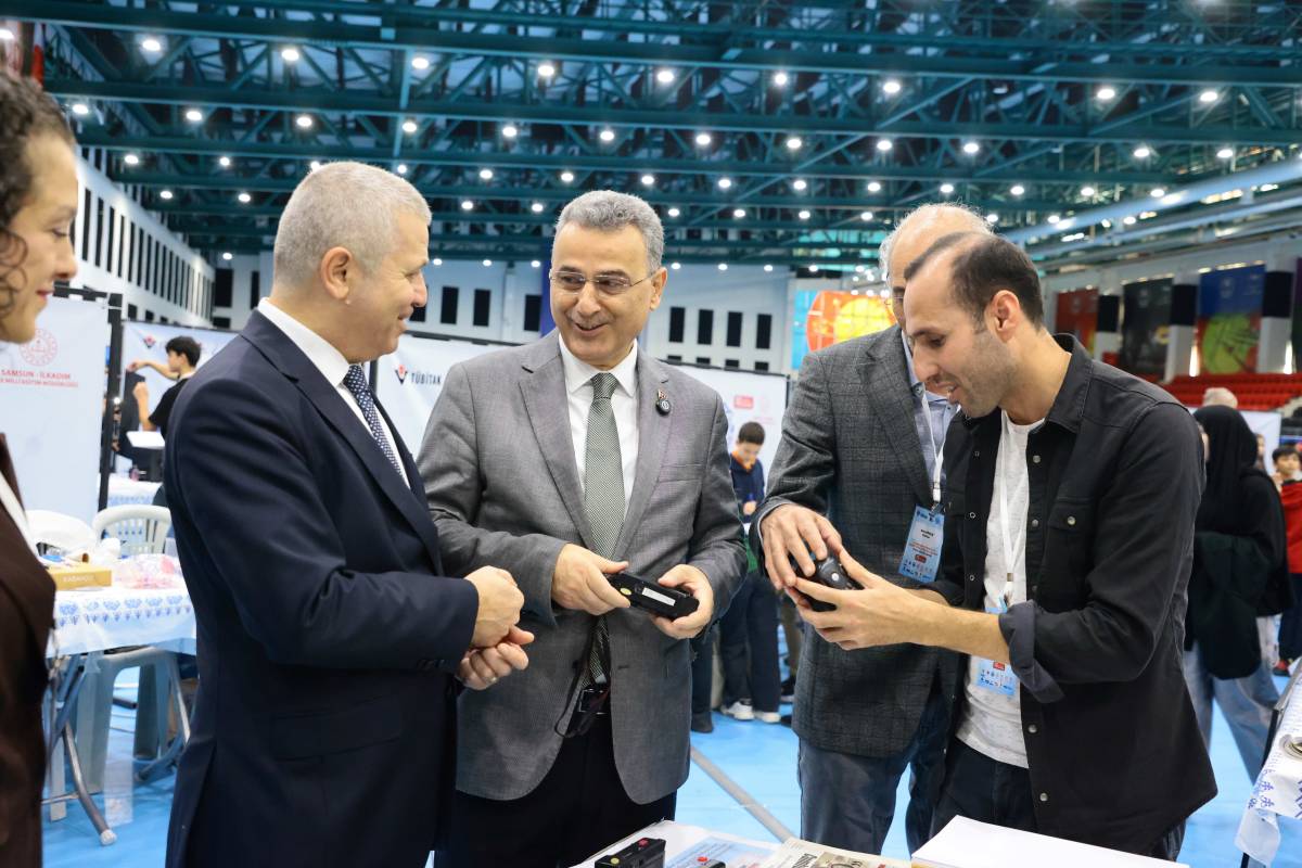 İlkadım Belediye Başkanı İhsan Kurnaz: ‘Eğitim ve bilimi destekliyoruz’