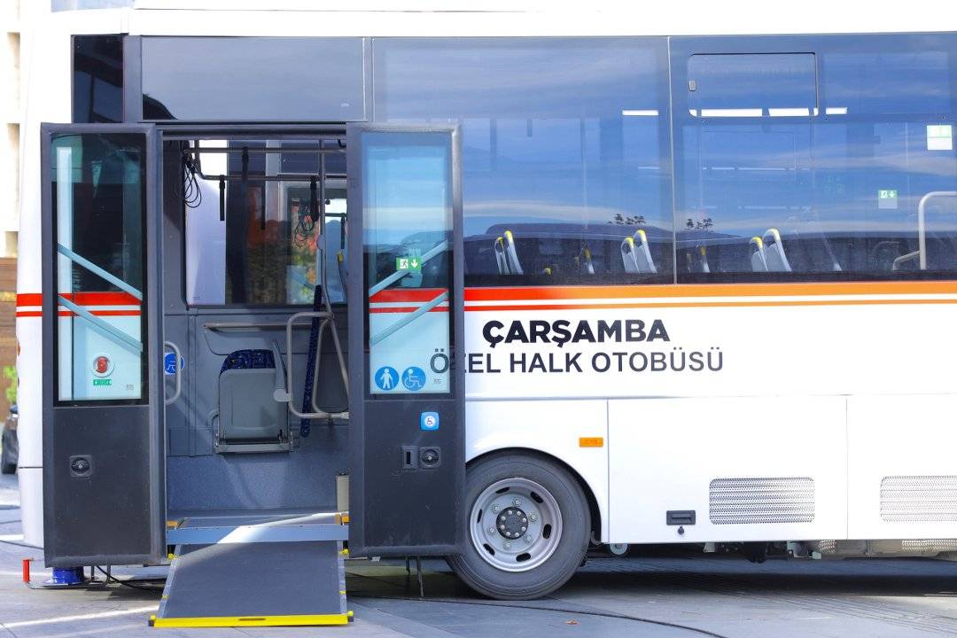 Samsun'un ilçe ulaşımında devrim! Engelli, yaşlı, gazi ve şehit yakınları Çarşamba ve Terme ilçerine artık ücretsiz gidecek
