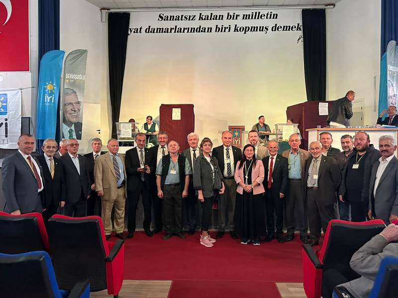 İYİ Parti Bafra İlçe Başkanı Aydoğan Yılmaz güven tazeledi