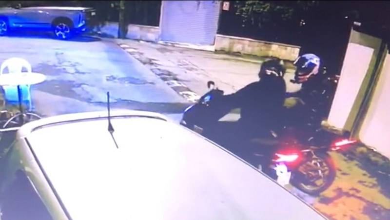 Kasap dükkanına silahlı saldırı