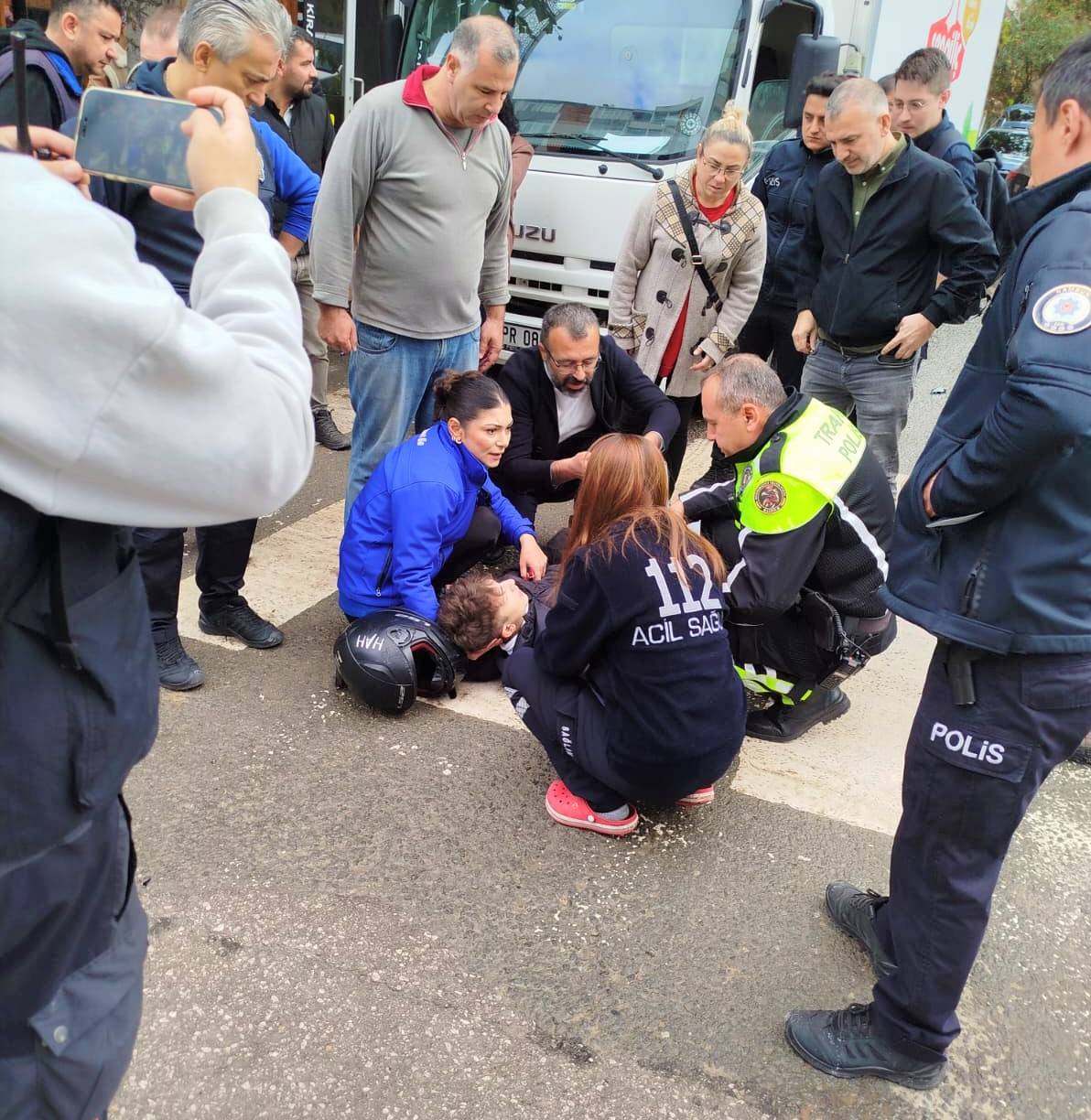 Otomobil ile motosiklet çarpıştı; 1 yaralı