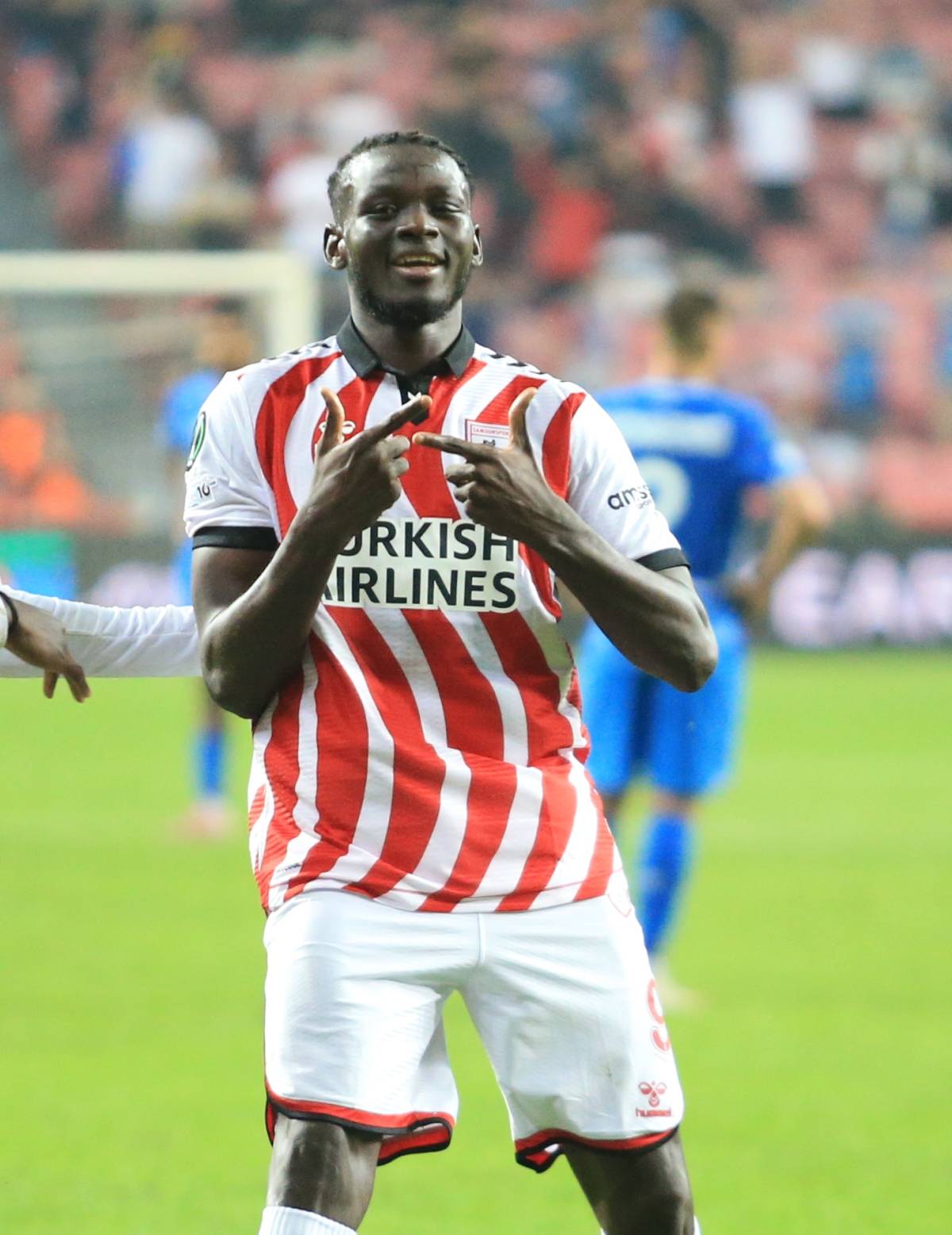 Samsunspor Teknik Direktörü Reis'ten santraforda rotasyon