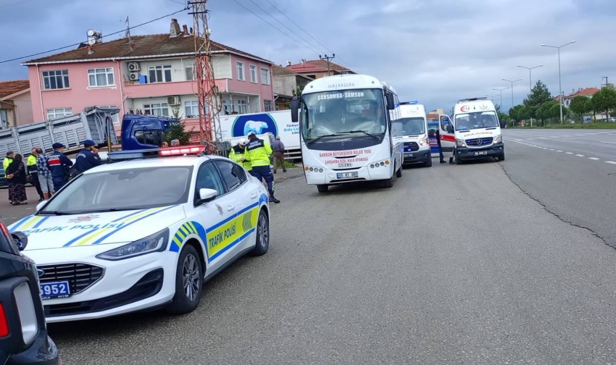 Samsun'da halk otobüsü kazası: 4 yaralı