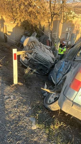 Otomobil ile hafif ticari araç çarpıştı! Cumaali Pekince öldü