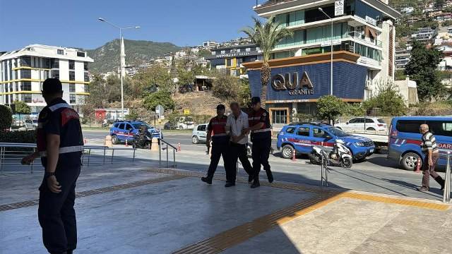 Samsun dahil 3 ilde sahte pasaport operasyonu: 6 gözaltı