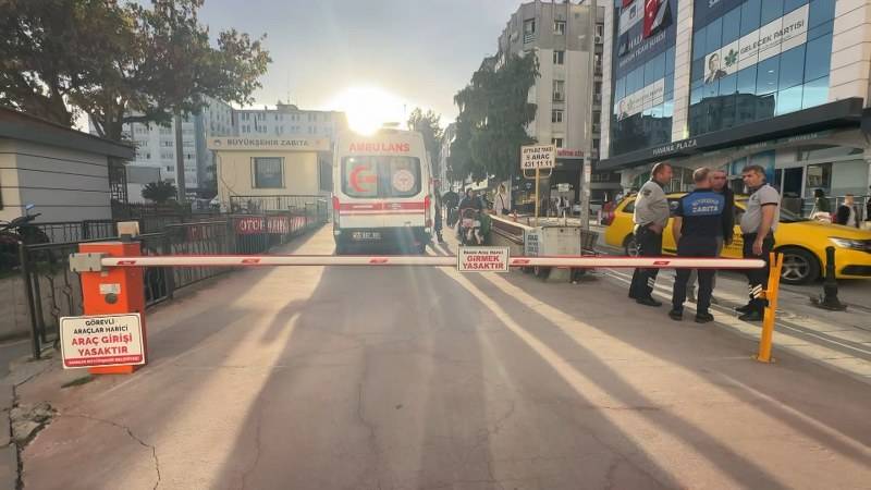 Samsun'da bariyer yayanın kafasına çarptı! Talihsiz kadın yaralandı