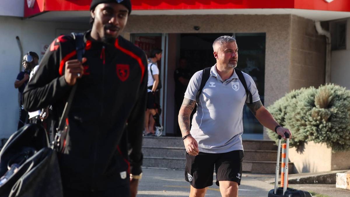 Samsunspor 3 puan için Kayseri'ye uçtu