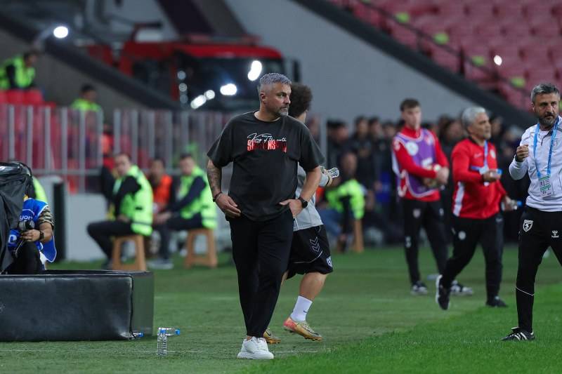 Samsunspor Teknik Direktörü Reis: 1 puan yeterli değil