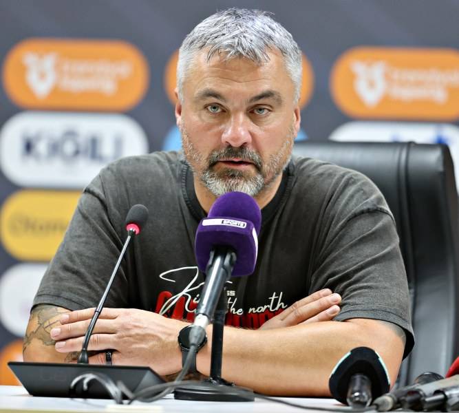 Samsunspor Teknik Direktörü Reis: 1 puan yeterli değil