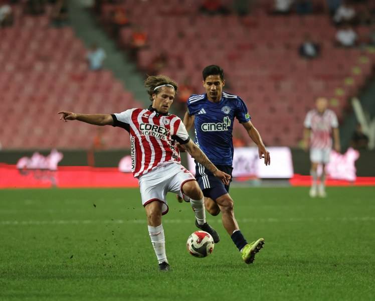 Samsunspor'un yetenekli ismi Holse'den özel açıklamalar! Takımdan ayrılmak istiyor mu?