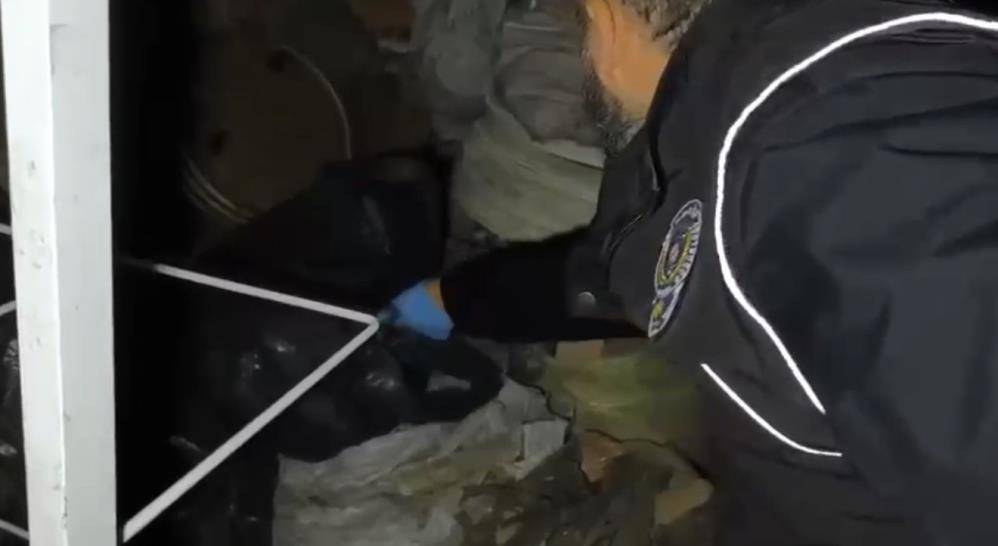 Samsun'da çatı katında uyuşturucu ve silah ele geçirildi