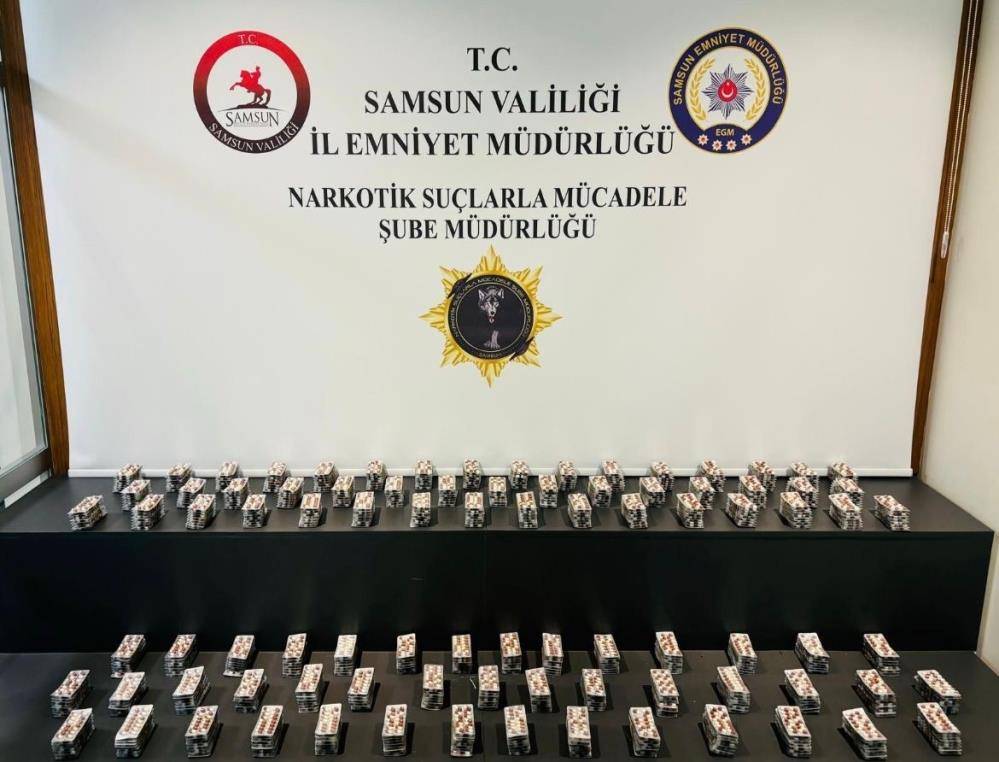 Samsun’da uyuşturucu hap ve kaçak makaron operasyonu