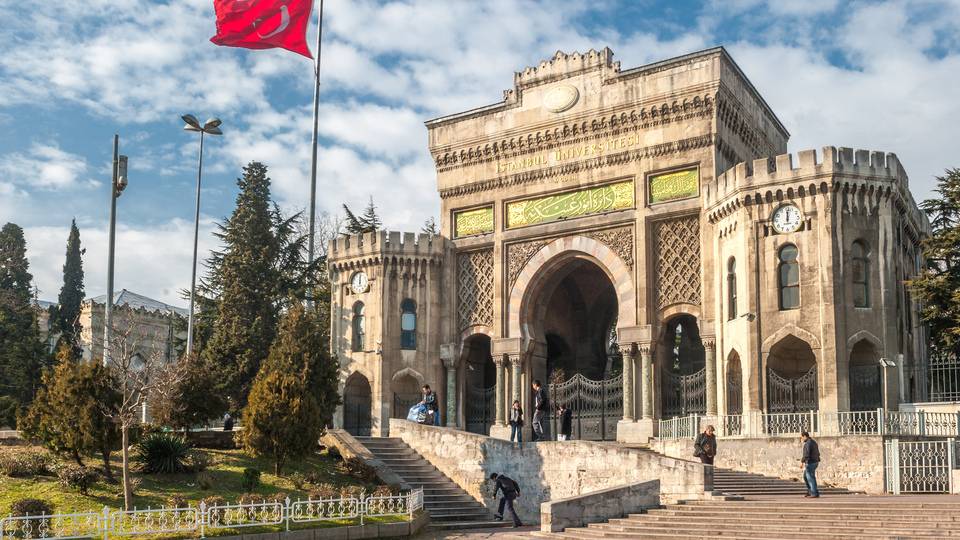 Üniversite lisans eğitim süresi kısalıyor mu?