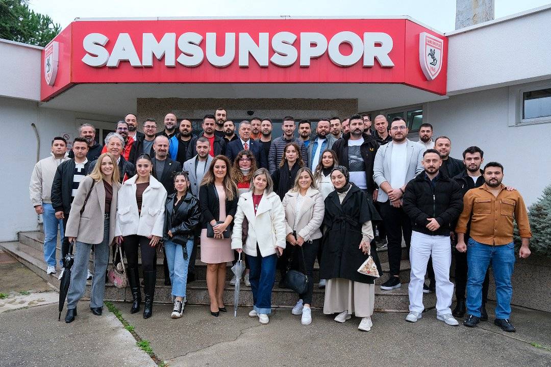 Samsunspor içerik üreticileri ile bir araya geldi! Amaç dijital dünyada Samsunspor'u güçlendirmek