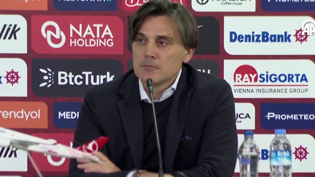 A Milli Futbol Takımı Teknik Direktörü Montella’dan Samsunspor açıklaması