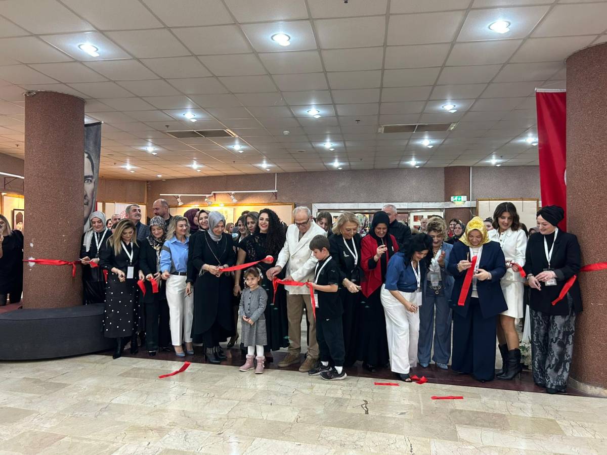 Samsun’da Atölye Martı Karma Resim Sergisi açıldı