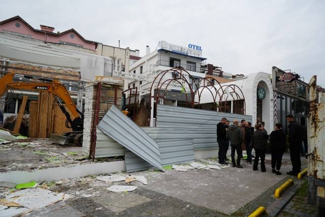 Samsun Atakum'da Maracas yıkıldı