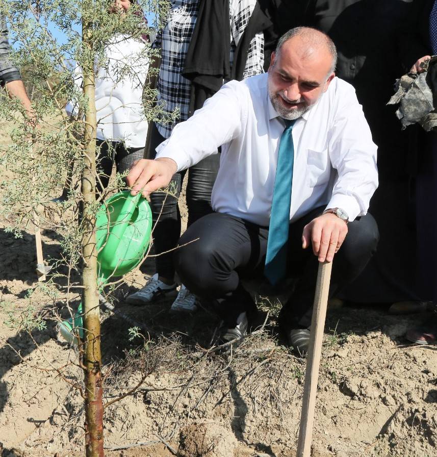 Canik'te fidanlar toprakla buluştu