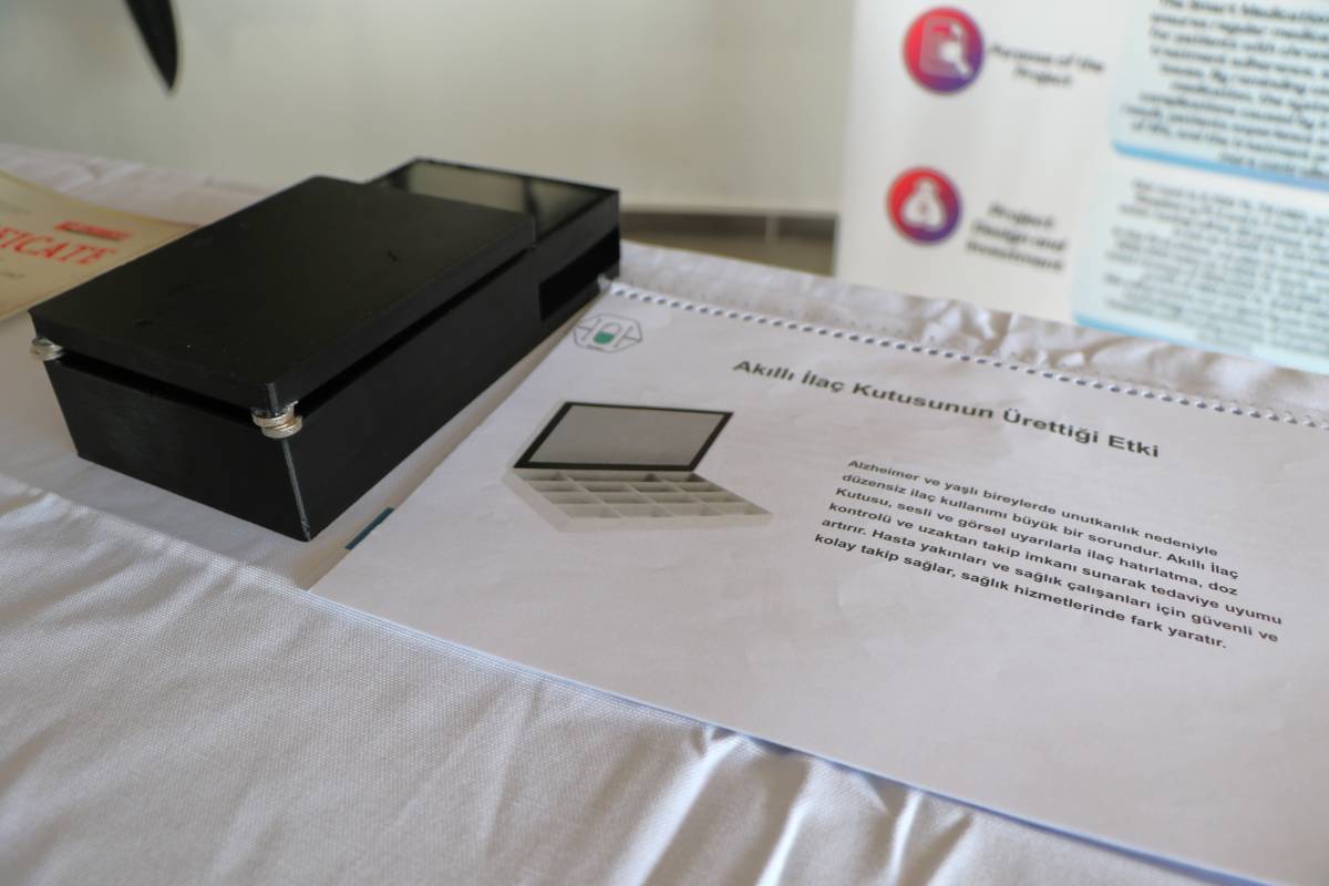 Samsun'da lise öğrencileri kendi yaptıkları robotlarla dünya şampiyonu oldu