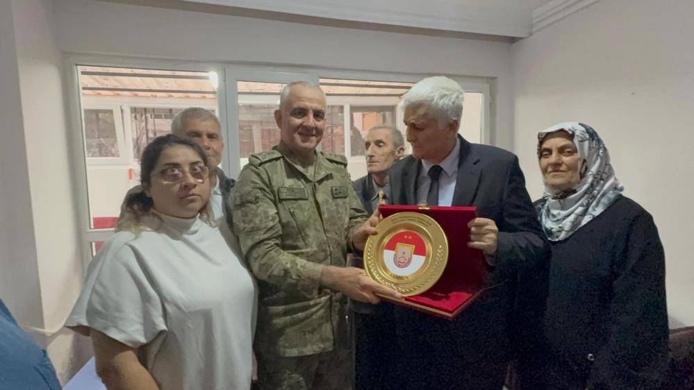 Samsun Garnizon Komutanı Ala’dan görme engellilere yakın ilgi