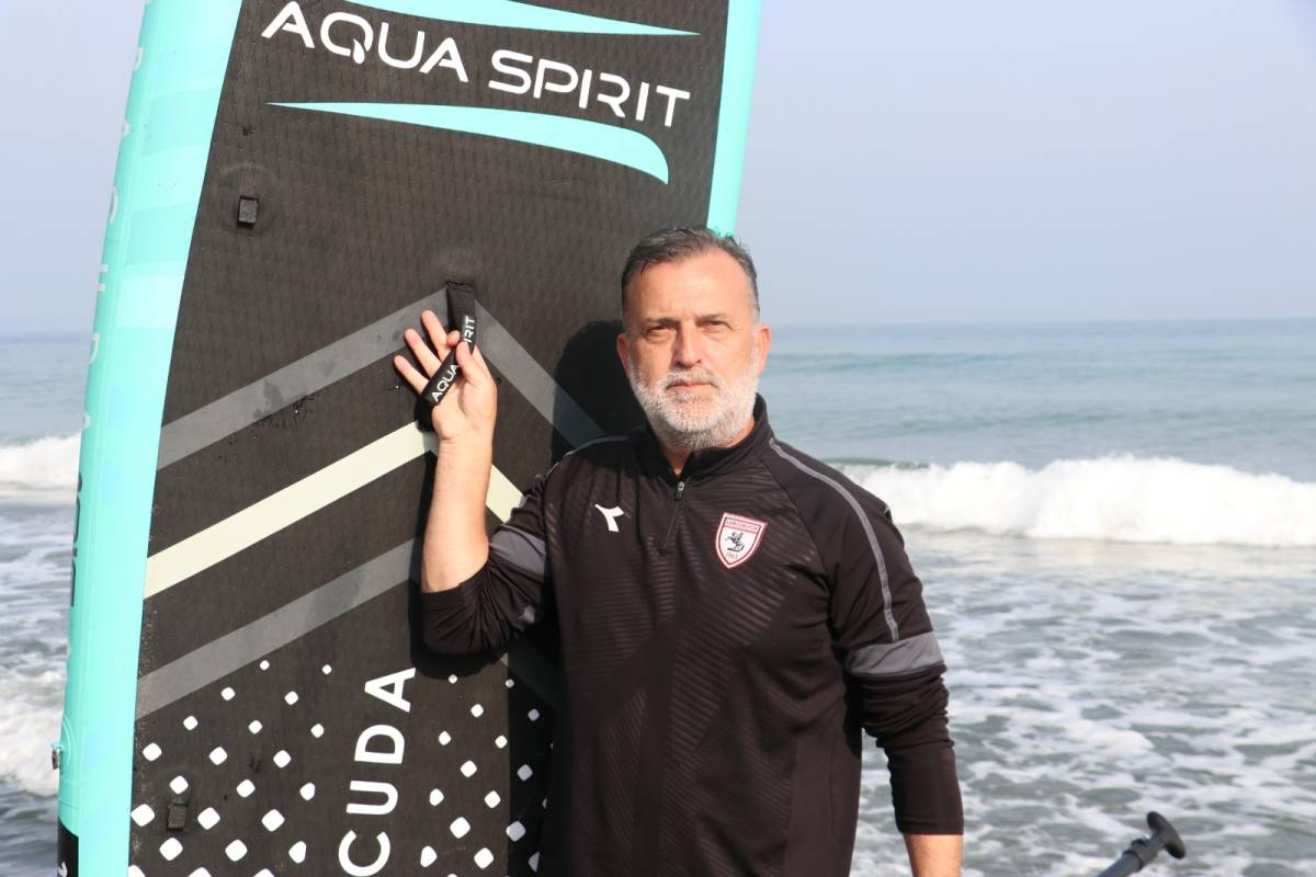 Samsun’da kürek sörfü yaygınlaşıyor