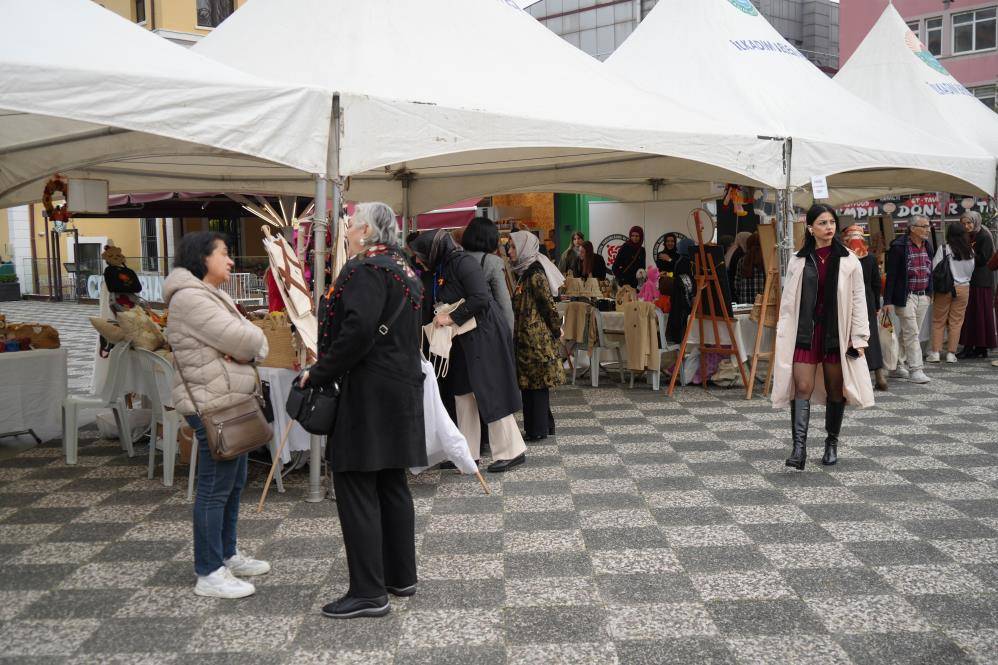 Samsun'da kadına şiddete karşı farkındalık etkinliği