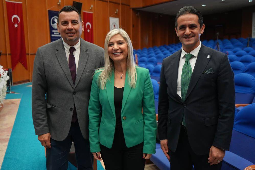 OMÜ'de sağlık sempozyumu: Hastalıkların yüzde 61’i hayvanlardan insanlara geçmesinden oluşuyor