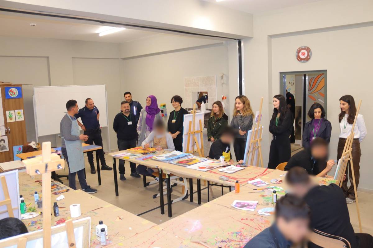 OMÜ'den Gelişim ve İletişim söyleşisi