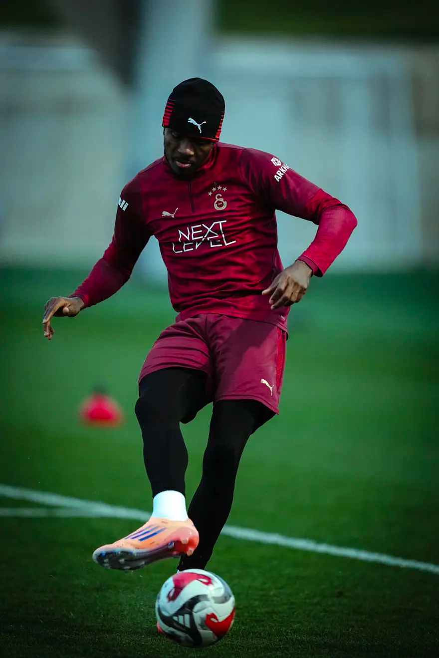 Osimhen derbide oynayacak mı?