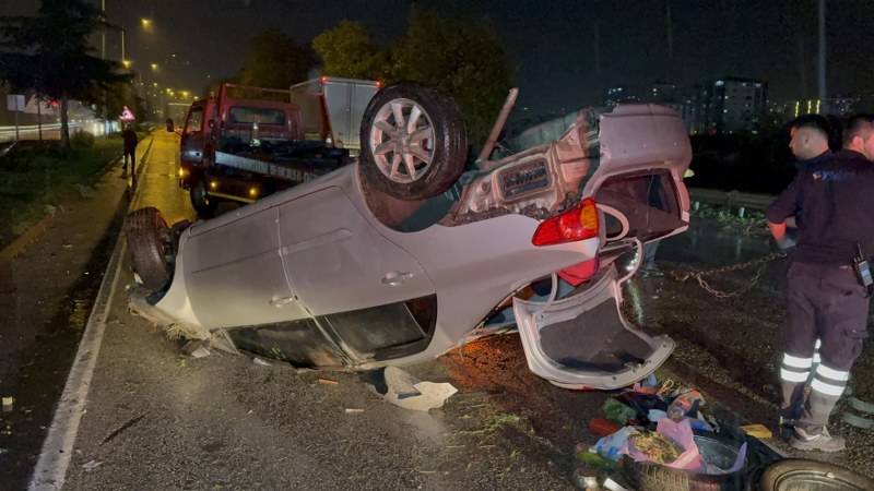 Samsun'da hurdaya dönen araçtan burunları bile kanamadan çıktılar