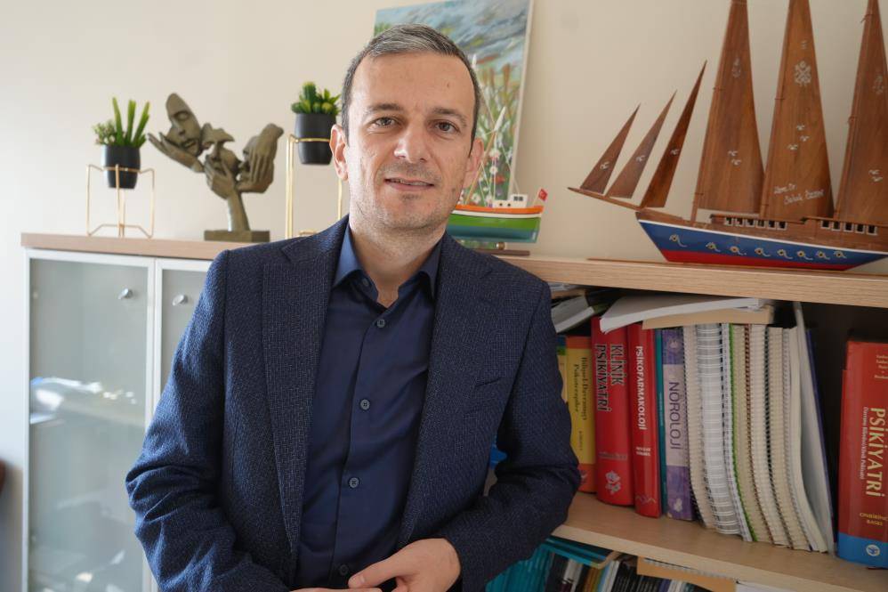 Uzmanlardan sosyal medya uyarısı: Depresyona neden olabiliyor