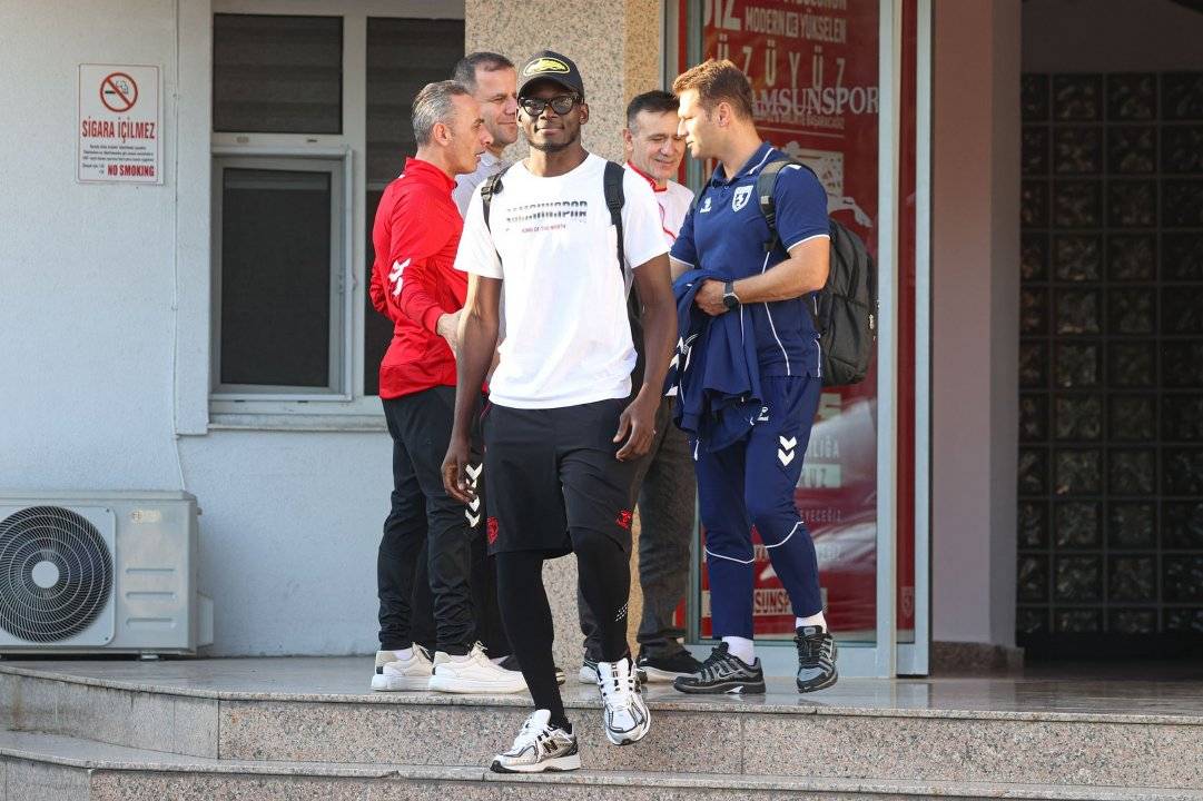 Samsunspor kafilesi Konyaspor maçı için yola çıktı