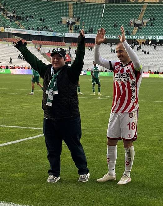 TFF'den Samsunspor kaptanı Zeki Yavru'ya sosyal sorumluluk ödülü