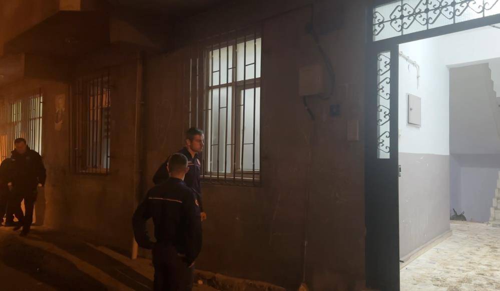 Samsun'da sobadan yangın çıktı! Küçük kız kedisi için gözyaşı döktü