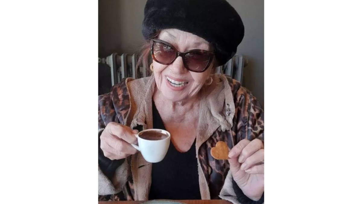 Yaprak Dökümü'nün Hayriye'si Güven Hokna  son haliyle dikkat çekti! Güven Hokna kimdir?