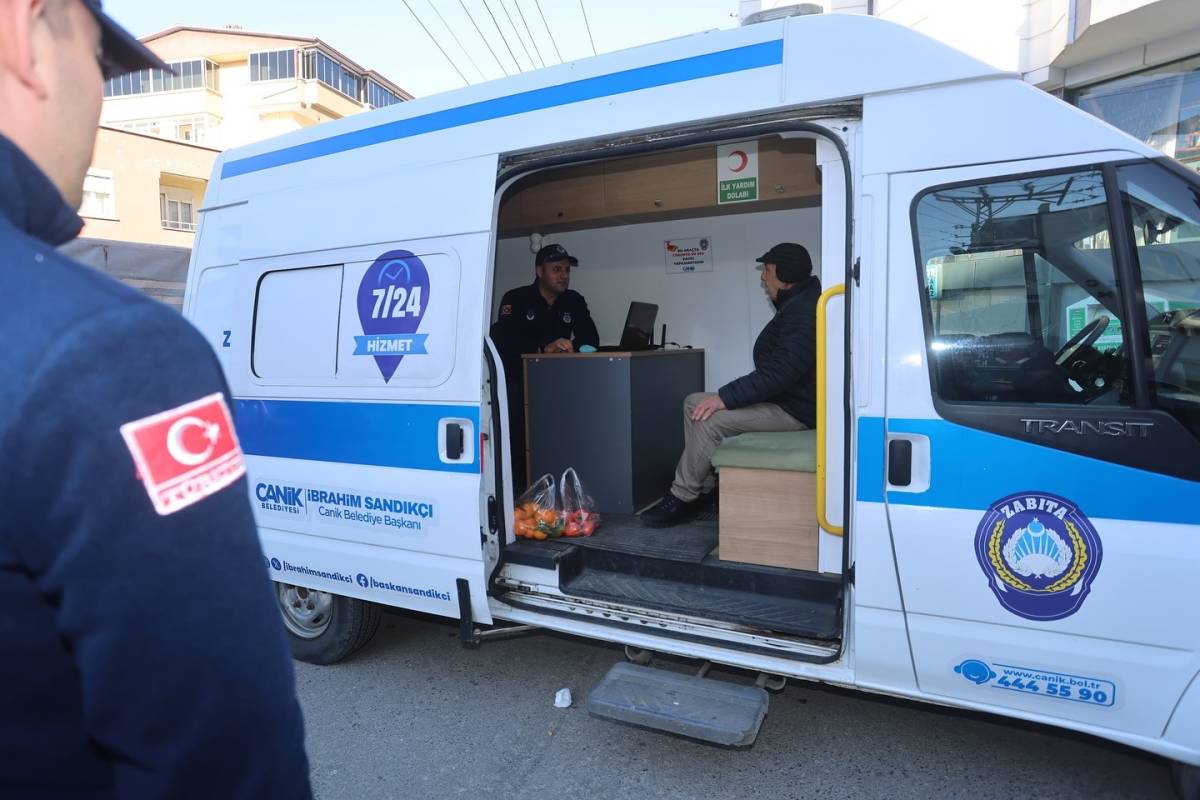 Canik'te zabıta ekipleri göz açtırmıyor