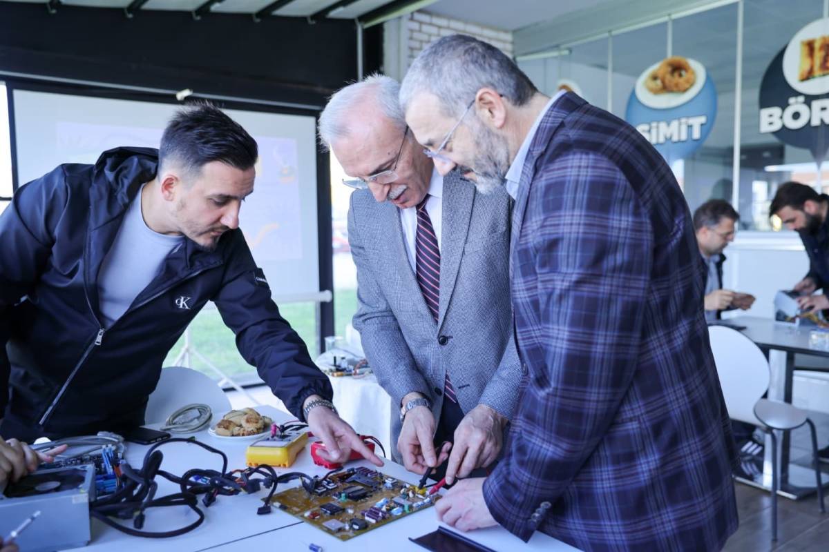 İlkadım Belediye Başkanı Kurnaz'dan vatandaşlara elektronik atık uyarısı