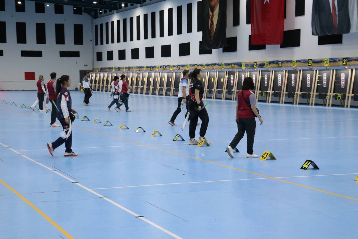Samsun'da Salon Okçuluk Türkiye Şampiyonası düzenlendi
