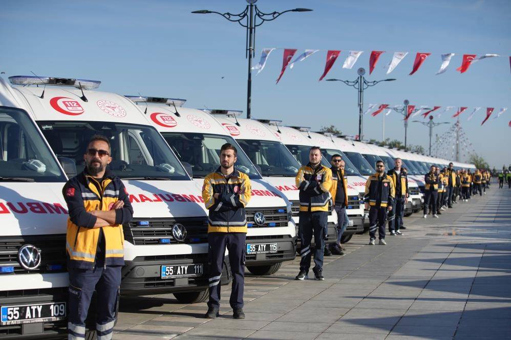 Samsun 112 ambulansları 2025'te 4 milyon kilometre yol yaptı