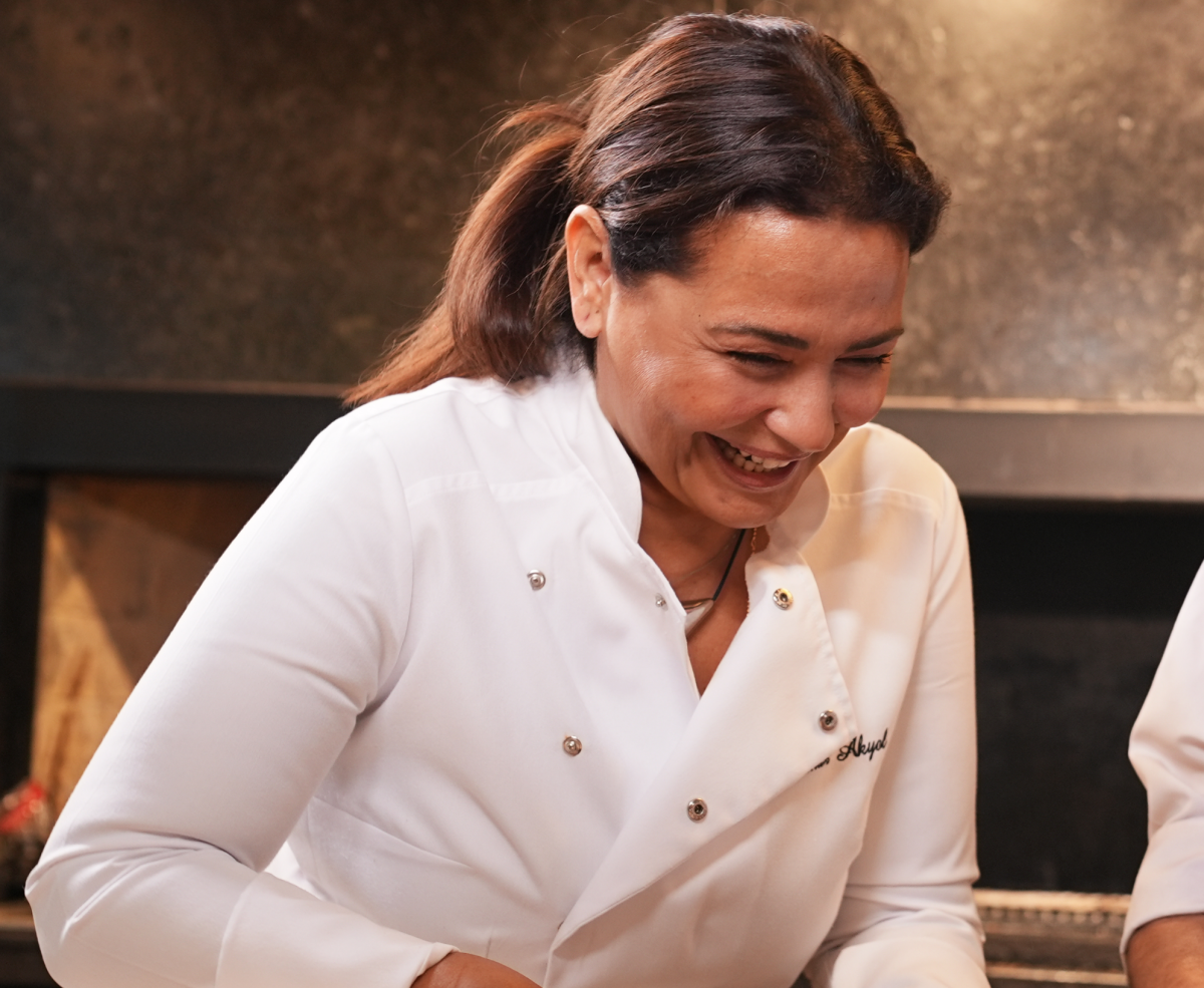 Vennas Akyol Haznedar kimdir?