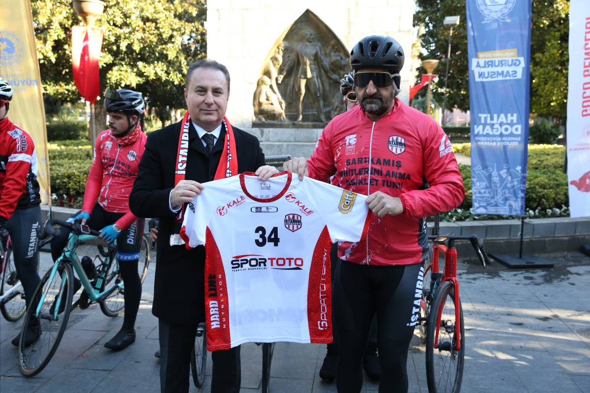 Sarıkamış şehitlerini anmak için yola çıkan bisikletliler Samsun'da