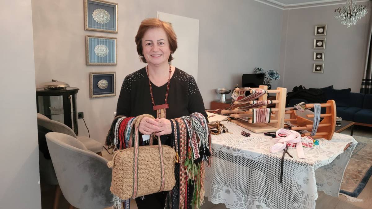 Samsun'da geleneksel Türk dokuma sanatı çarpana yeni nesillere aktarılıyor