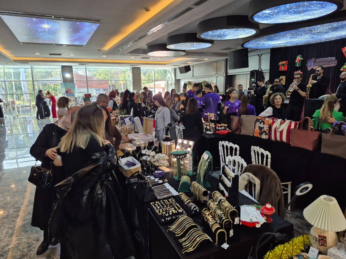 Samsun'da Mutluluğun Kanatları Derneği'nden muhteşem açılış